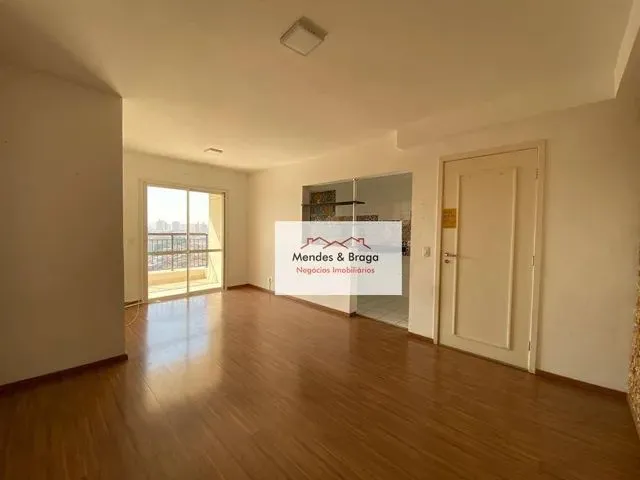 Imagem: O apartamento possui 2 Dormitórios, 1 Suíte, 2 Banheiros,