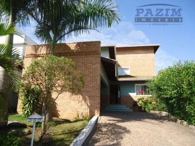 Imagem: Casa com 3 Suítes para Locação, 283 M²