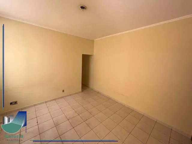 Imagem: A casa possui 3 Dormitórios, 1 Suíte, 1 Banheiro, 148m²