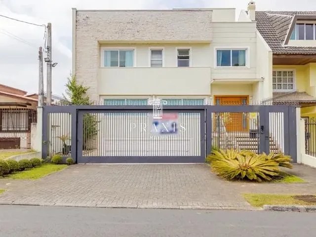 Imagem: Casa À Venda com 4 Suítes, 5 Vagas, Bairro