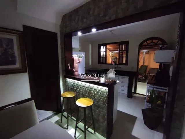Imagem: Casa com 2 Dormitórios À Venda, 100 M²