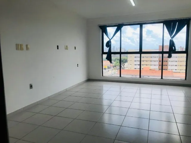 Imagem: Sala Comercial em Empresarial no Centro