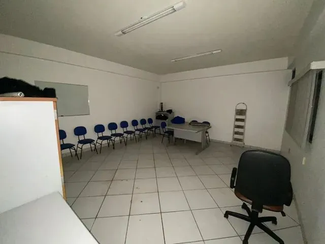 Imagem 6: Prédio/Edifício Inteiro para Aluguel e Venda Possui 900 Metros Quadrados