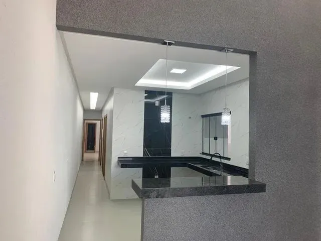 Imagem 4: Casa para Venda em Goiânia, Setor Orienteville, 3 Dormitórios, 1 Suíte, 3 Banheiros, 3