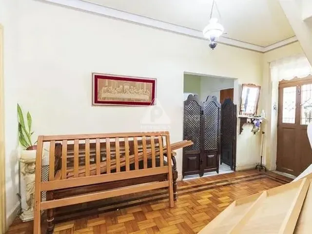 Imagem 6: Casa Tríplex - 5 Quartos - Área Externa - em Rua Nobre de Laranjeiras