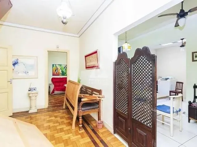 Imagem 5: Casa Tríplex - 5 Quartos - Área Externa - em Rua Nobre de Laranjeiras