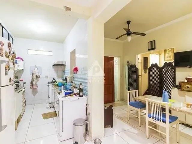 Imagem 3: Casa Tríplex - 5 Quartos - Área Externa - em Rua Nobre de Laranjeiras