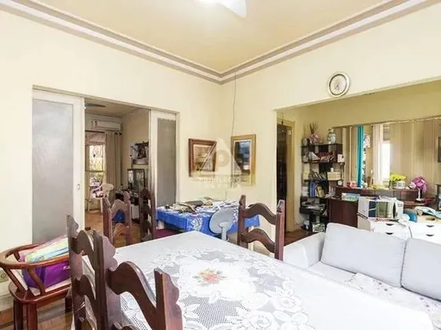 Imagem 9: Casa Tríplex - 5 Quartos - Área Externa - em Rua Nobre de Laranjeiras