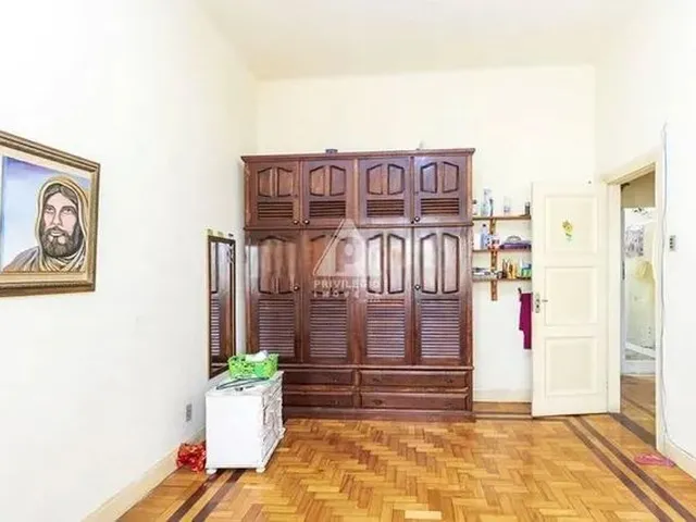 Imagem 14: Casa Tríplex - 5 Quartos - Área Externa - em Rua Nobre de Laranjeiras