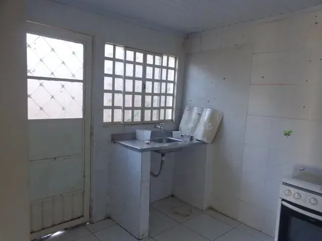 Imagem 8: Qr 408 Ótima Casa 3 Quartos Mais 2 Apartamentos com 1 Quarto Escr em Samambaia Norte