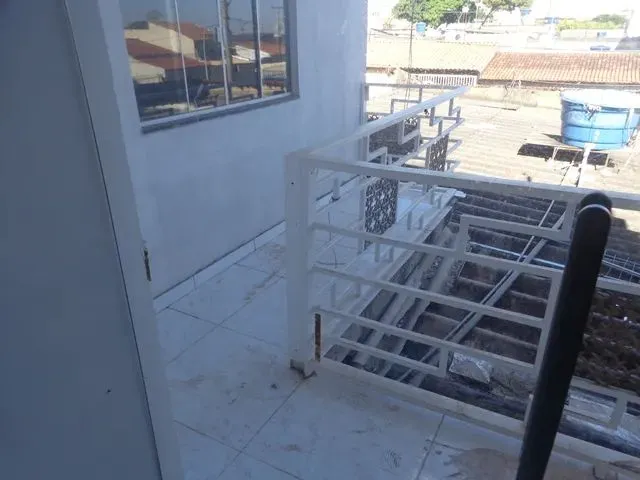 Imagem 2: Qr 408 Ótima Casa 3 Quartos Mais 2 Apartamentos com 1 Quarto Escr em Samambaia Norte
