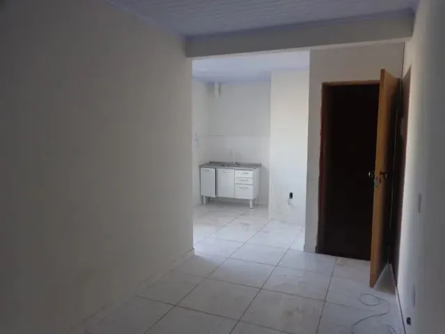 Imagem 9: Qr 408 Ótima Casa 3 Quartos Mais 2 Apartamentos com 1 Quarto Escr em Samambaia Norte