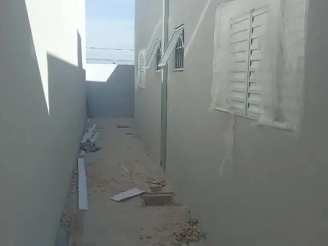 Imagem 3: Casa Recém Construida