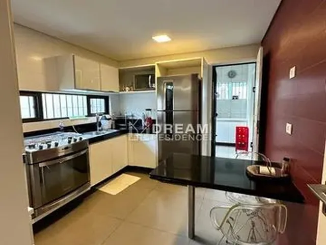 Imagem 10: Casa para Venda Possui 280 Metros Quadrados com 4 Quartos em Hipódromo - Recife - Pe