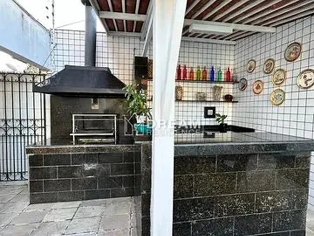 Imagem 14: Casa para Venda Possui 280 Metros Quadrados com 4 Quartos em Hipódromo - Recife - Pe