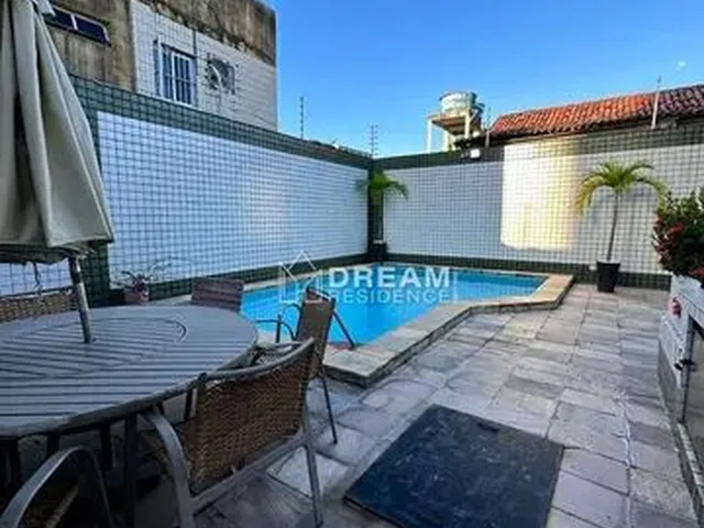 Imagem 5: Casa para Venda Possui 280 Metros Quadrados com 4 Quartos em Hipódromo - Recife - Pe