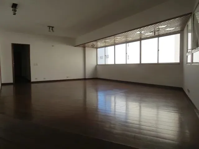 Imagem 12: 04 Quartos, 02 Suítes, 02 Vagas de Garagem