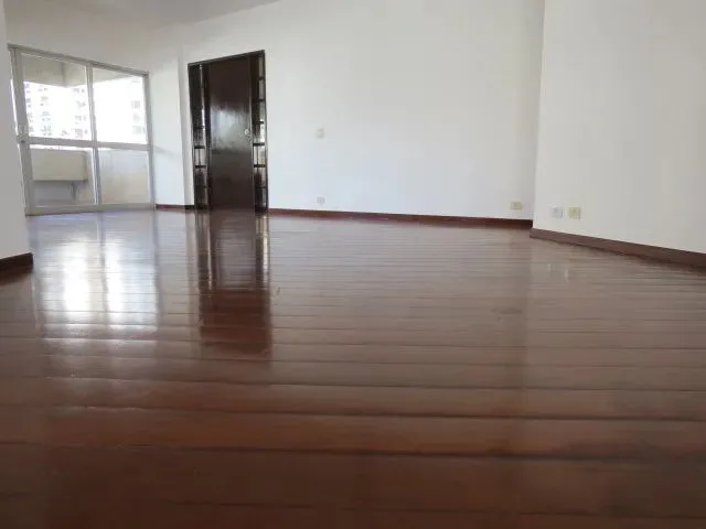 Imagem 3: 04 Quartos, 02 Suítes, 02 Vagas de Garagem