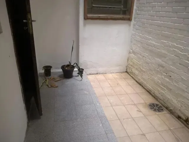 Imagem 3: Ap 2 Dormitórios, Wc-Auxiliar, Peças Amplas, Térreo, Prédio Seguro C/Câmeras