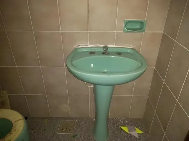 Imagem 8: Ap 2 Dormitórios, Wc-Auxiliar, Peças Amplas, Térreo, Prédio Seguro C/Câmeras