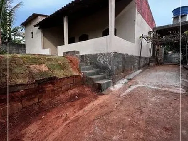 Imagem: Casa para Aluguel com 3 Quartos em Resplendor