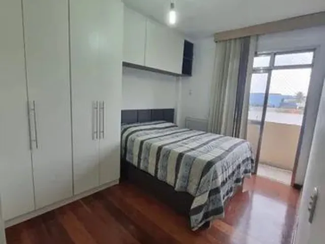 Imagem: O apartamento possui 2 Dormitórios, 1 Suíte, 1 Banheiro,