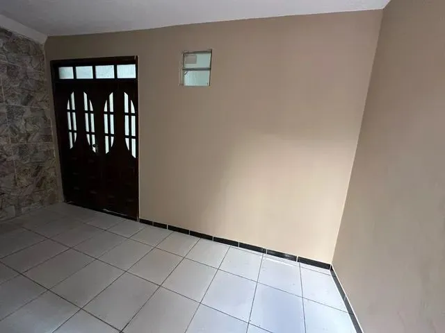 Imagem 1: Casa Grande com 3 Quartos no Imbuí