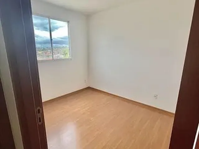 Imagem: Apartamento com Dois Quartos e Varanda no