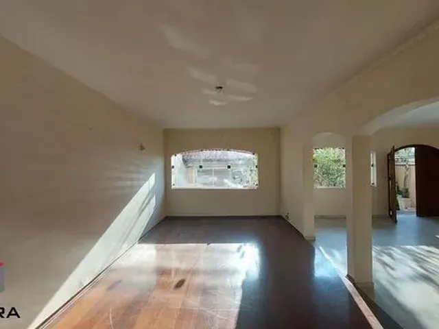 Imagem: Sobrado para Aluguel 6 Quartos 3 Suítes