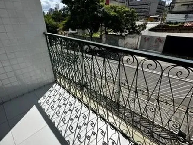 Imagem 11: Alugo Apto com 03 Quartos e com Varanda no Centro - Imperdível