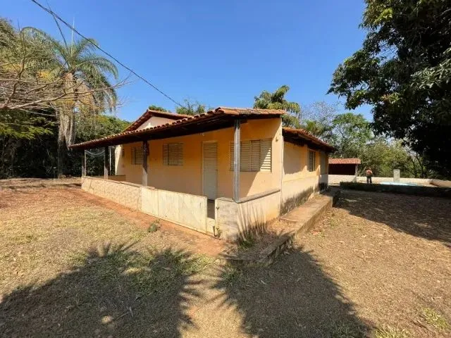 Imagem 10: Fazenda com Área de 32,5 Hectares Todo Formado com Lagoa e Ótima Cede em Itaúna/ Mg