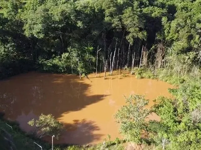 Imagem 7: Fazenda com Área de 32,5 Hectares Todo Formado com Lagoa e Ótima Cede em Itaúna/ Mg