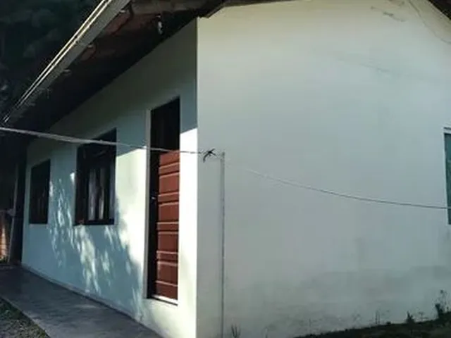 Imagem 2: Duas Casas de Alvenaria