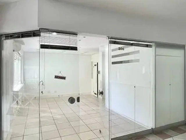 Imagem: Sala Comercial 35M2 - Localização e Estrutura