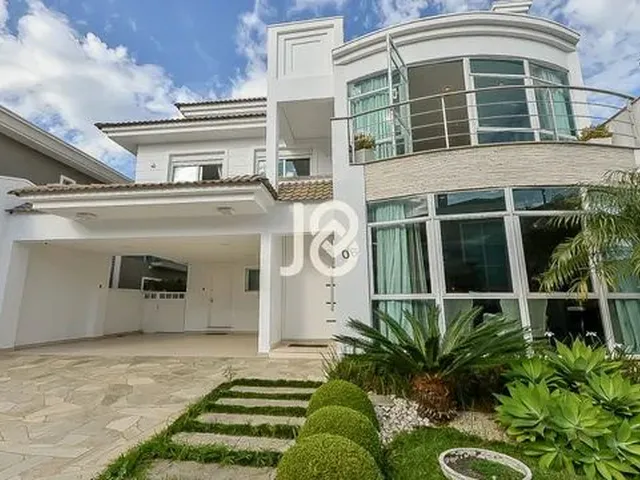 Imagem: Casa Clássica com 3 Suítes, Escritório