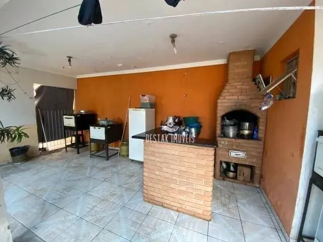 Imagem: Casa com 3 Dormitórios À Venda, 204 M²