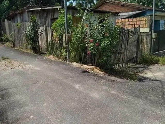 Imagem 1: Terreno com Casa de Madeira 23.000
