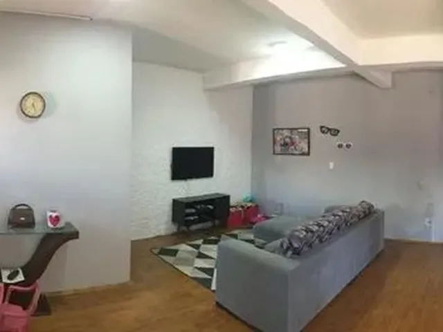 Imagem: Casa À Venda em Niterói com 200 M², 3