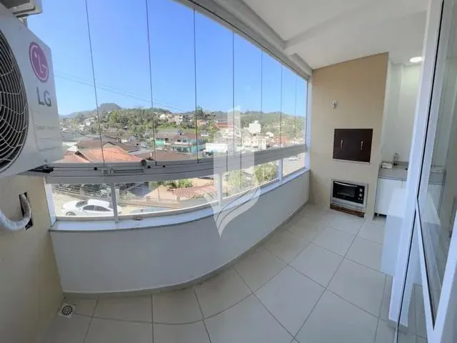 Imagem: Apartamento Semi Mobiliado com 3 Dormitórios