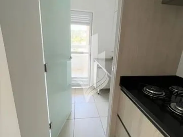 Imagem 10: Apartamento Semi Mobiliado com 3 Dormitórios, 1 Suíte, 2 Vagas de Garagem