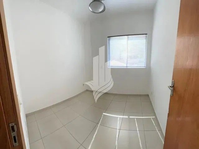 Imagem 4: Apartamento Semi Mobiliado com 3 Dormitórios, 1 Suíte, 2 Vagas de Garagem