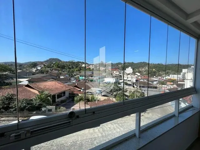 Imagem 2: Apartamento Semi Mobiliado com 3 Dormitórios, 1 Suíte, 2 Vagas de Garagem