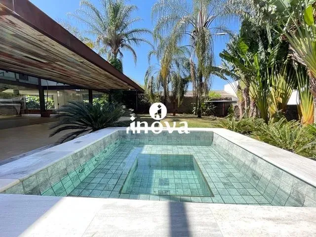 Imagem: Casa Condomínio À Venda, 4 Quartos, 3