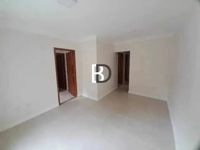 Imagem: O apartamento possui 2 Dormitórios, 1 Suíte, 2 Banheiros,