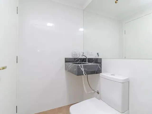 Imagem 8: Casa com 5 Dormitórios À Venda com 360M² por R$ 2.000.000,00 no Bairro Pilarzinho