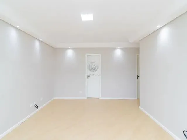 Imagem 2: Casa com 5 Dormitórios À Venda com 360M² por R$ 2.000.000,00 no Bairro Pilarzinho