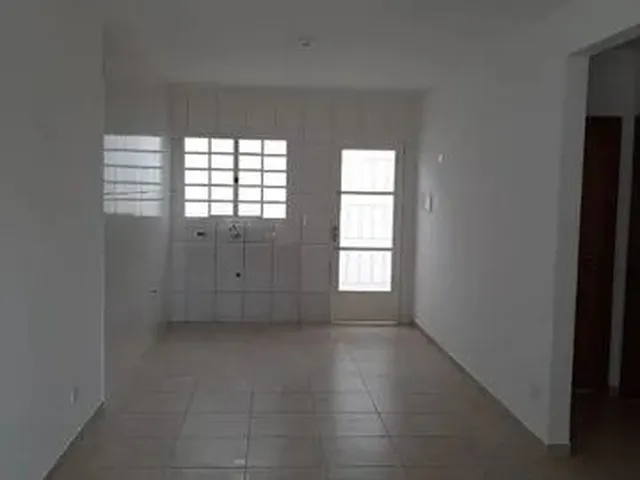 Imagem 11: Alugo Casa Nova com Três Quartos