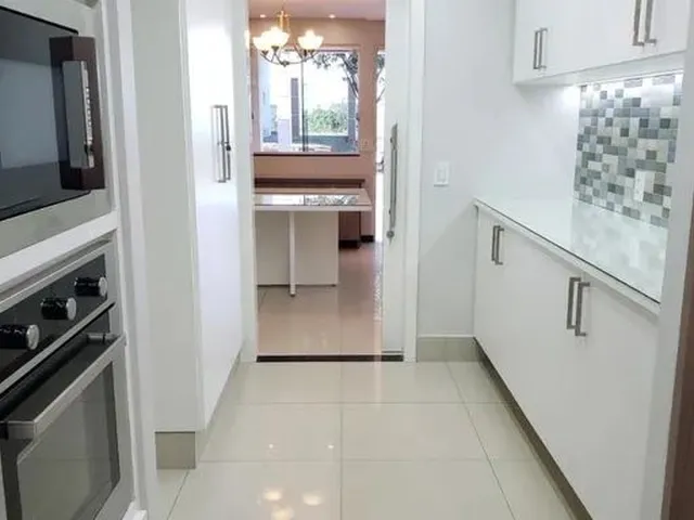 Imagem 3: Casa para Venda com 125 Metros Quadrados com 3 Quartos em Centro - Diadema - Sp
