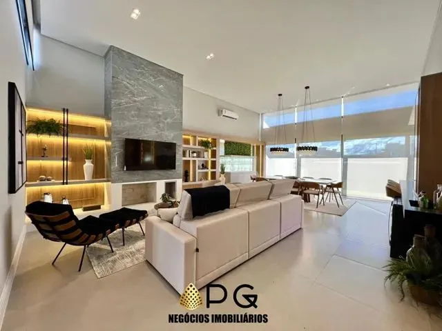 Imagem 10: Casa Condomínio 4 Suítes - Bairro Centro