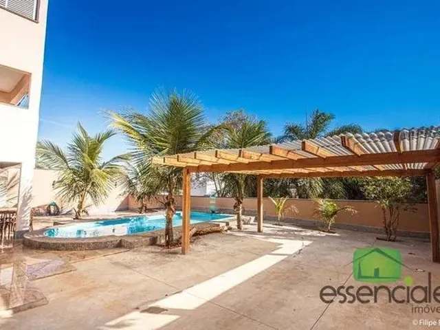 Imagem: Casa de Condomínio com 4 Dormitórios À